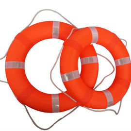 Anello della salvavita della barca di colore rosso, boa di sicurezza di nuotata della schiuma di poliuretano
