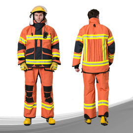 Uniforme arancio del pompiere di colore, vestito resistente al fuoco di alta durevolezza